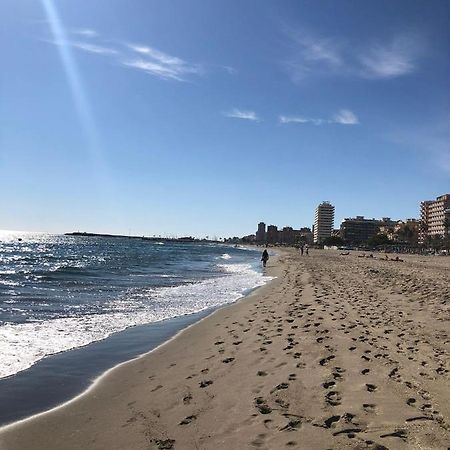 Nice Apartment Near The Beach フエンヒロラ エクステリア 写真