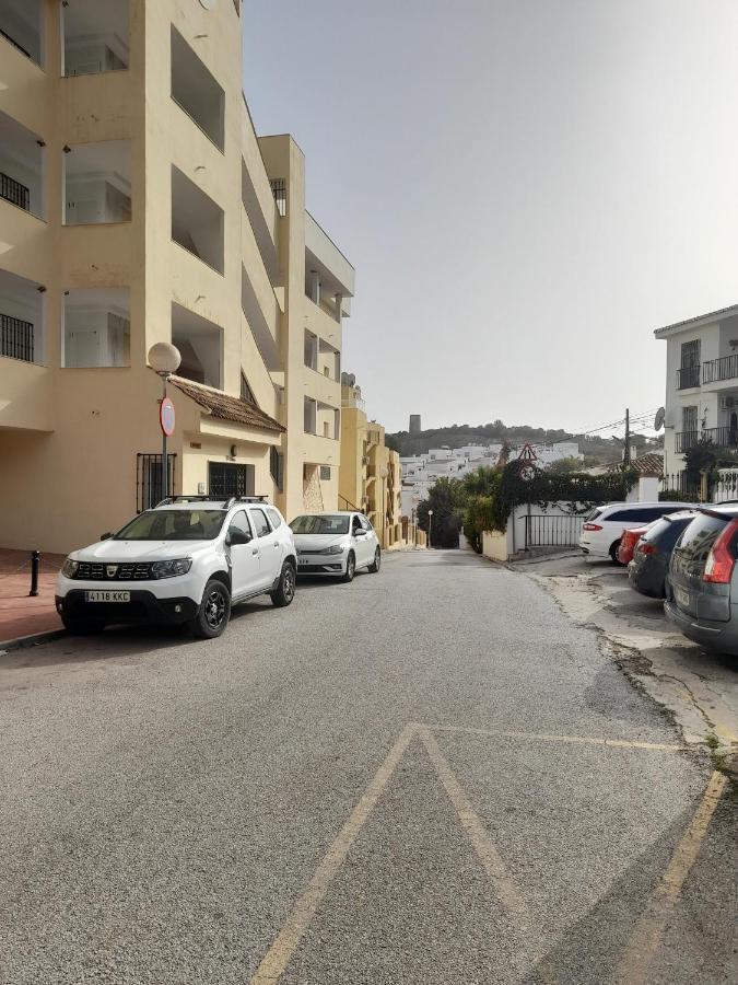 Nice Apartment Near The Beach フエンヒロラ エクステリア 写真