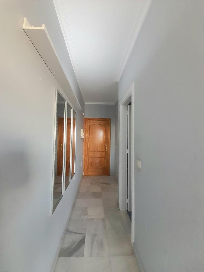 Nice Apartment Near The Beach フエンヒロラ エクステリア 写真