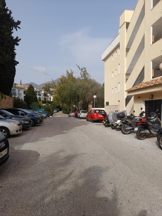 Nice Apartment Near The Beach フエンヒロラ エクステリア 写真
