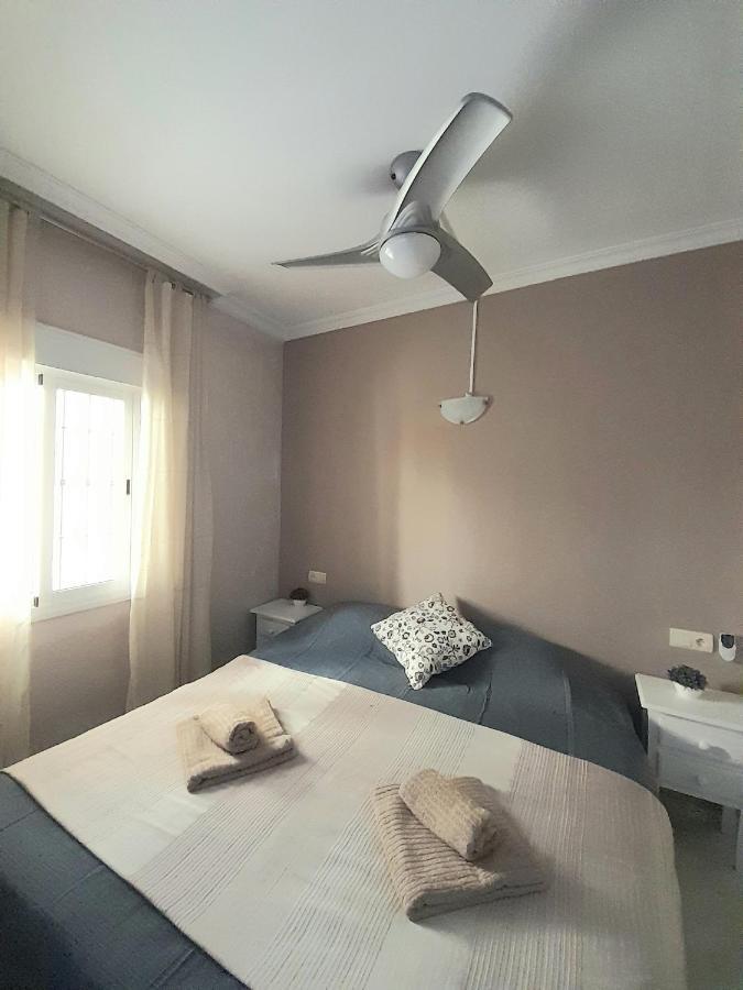Nice Apartment Near The Beach フエンヒロラ エクステリア 写真