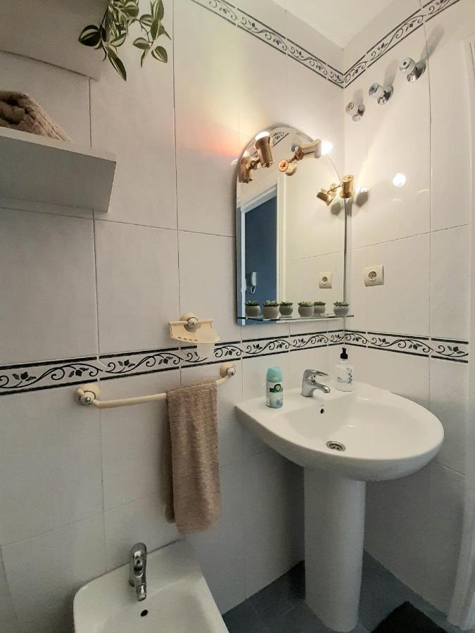 Nice Apartment Near The Beach フエンヒロラ エクステリア 写真