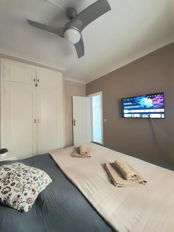 Nice Apartment Near The Beach フエンヒロラ エクステリア 写真
